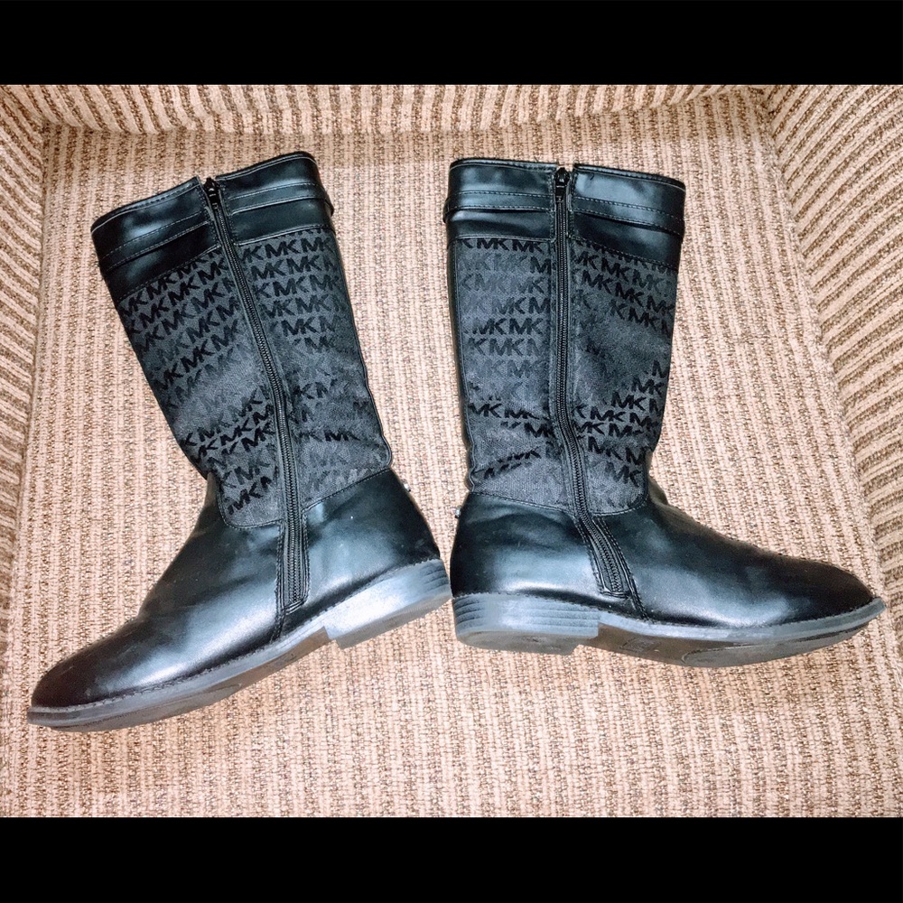Michael Kors Signature Ranee Boots 4 - Picture 5 of 6